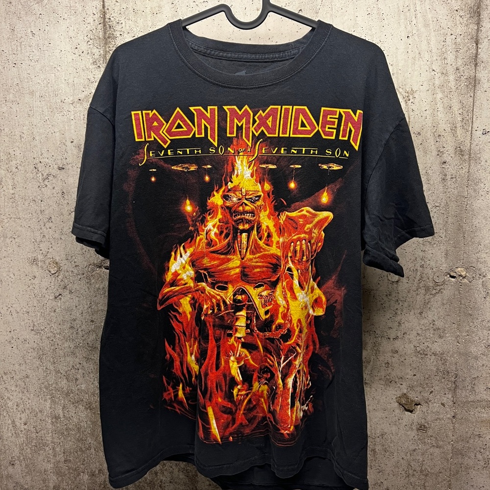 Hanes Comfort Soft Heavyweight IRON MAIDEN Seventh Son 7th Son Tour TShirt Large